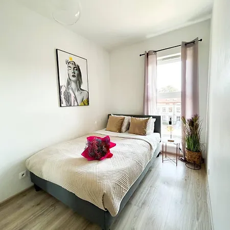 Lumina Comfy Apartment